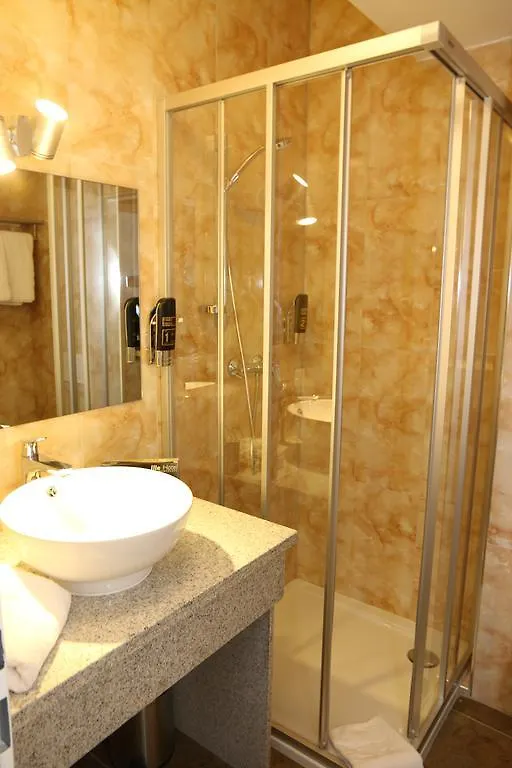 Hotel Buona Vita Salzburg 3*,